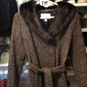 Banana Republic Tweed coat with faux fur collar